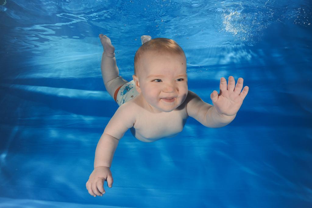orson swimming underwater